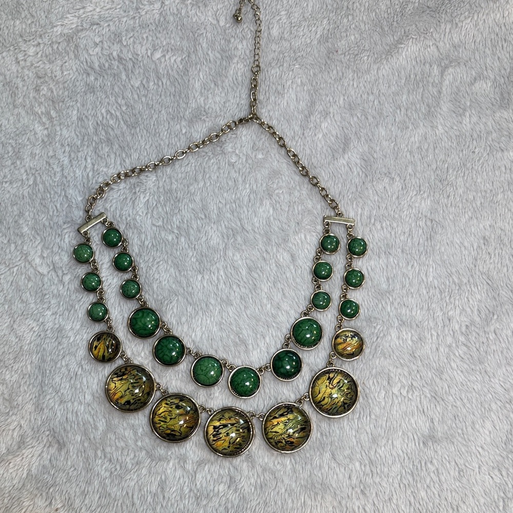 Elegant Green and Gold Statement Necklace